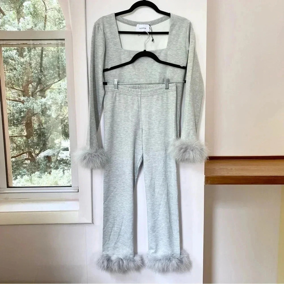 New The Sleeper The Weekender Chic Set Feather Pajamas Top Bottoms 2 Piece Gray - Picture 3 of 16